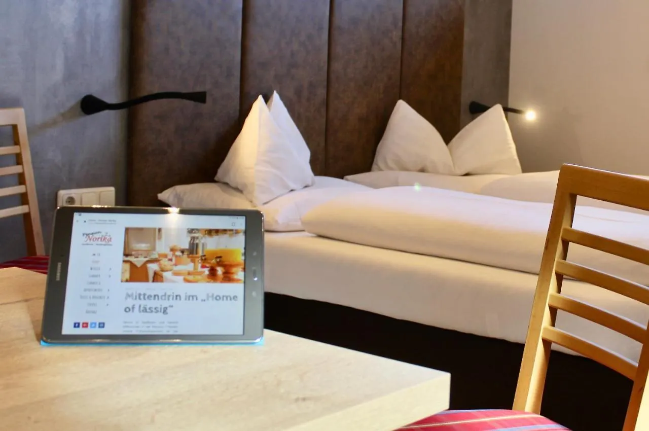*** Bed & Breakfast Pension Norika Saalbach-Hinterglemm Austria